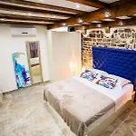 Genius Loci Apartment Split